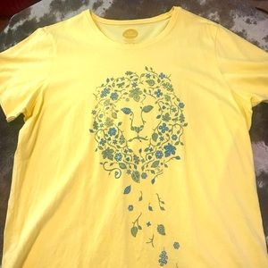 Life is Good womens t shirt size XL never worn